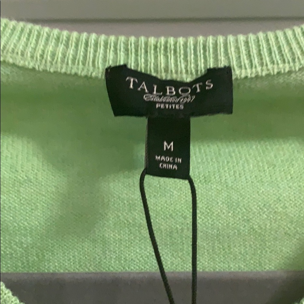 SWEATER NWT - Picture 4 of 6